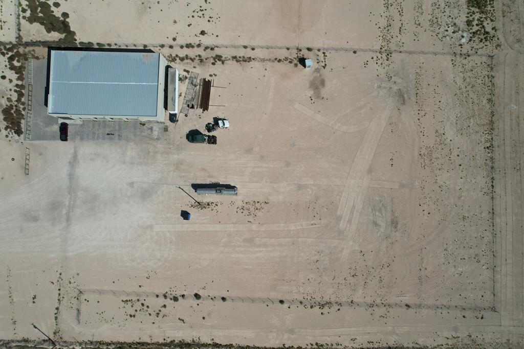 Slide for listing number 156235