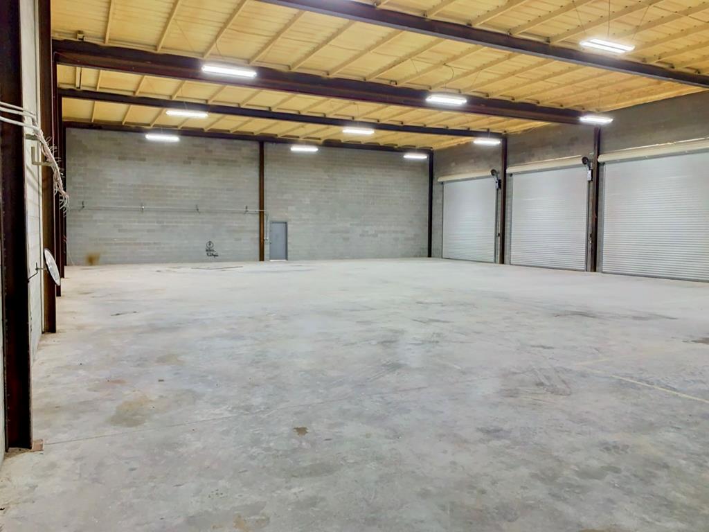 Slide for listing number 156235