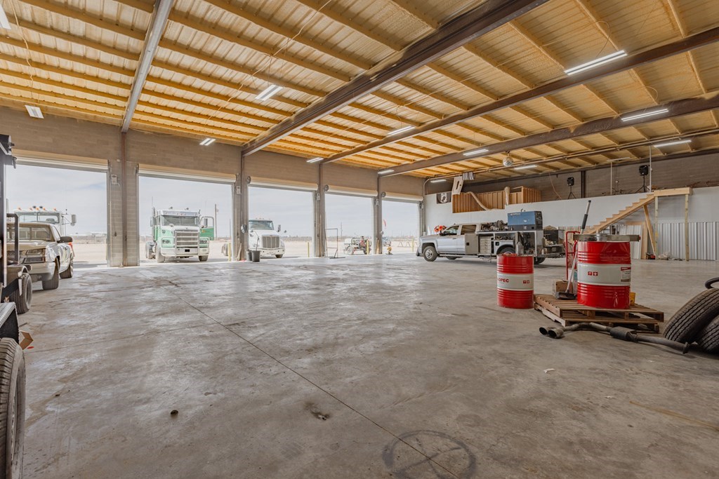 Slide for listing number 156235