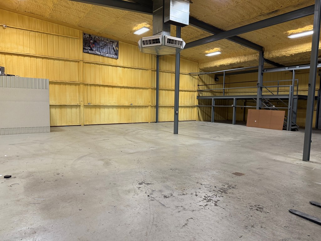 Slide for listing number 162275