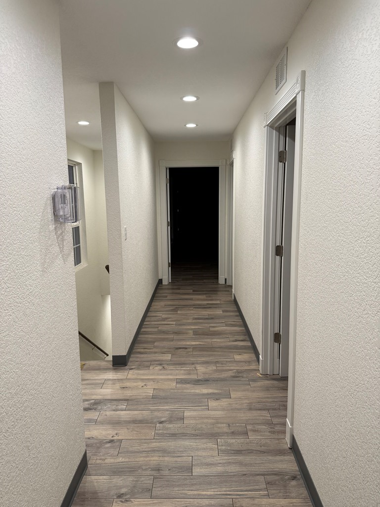 Slide for listing number 162275