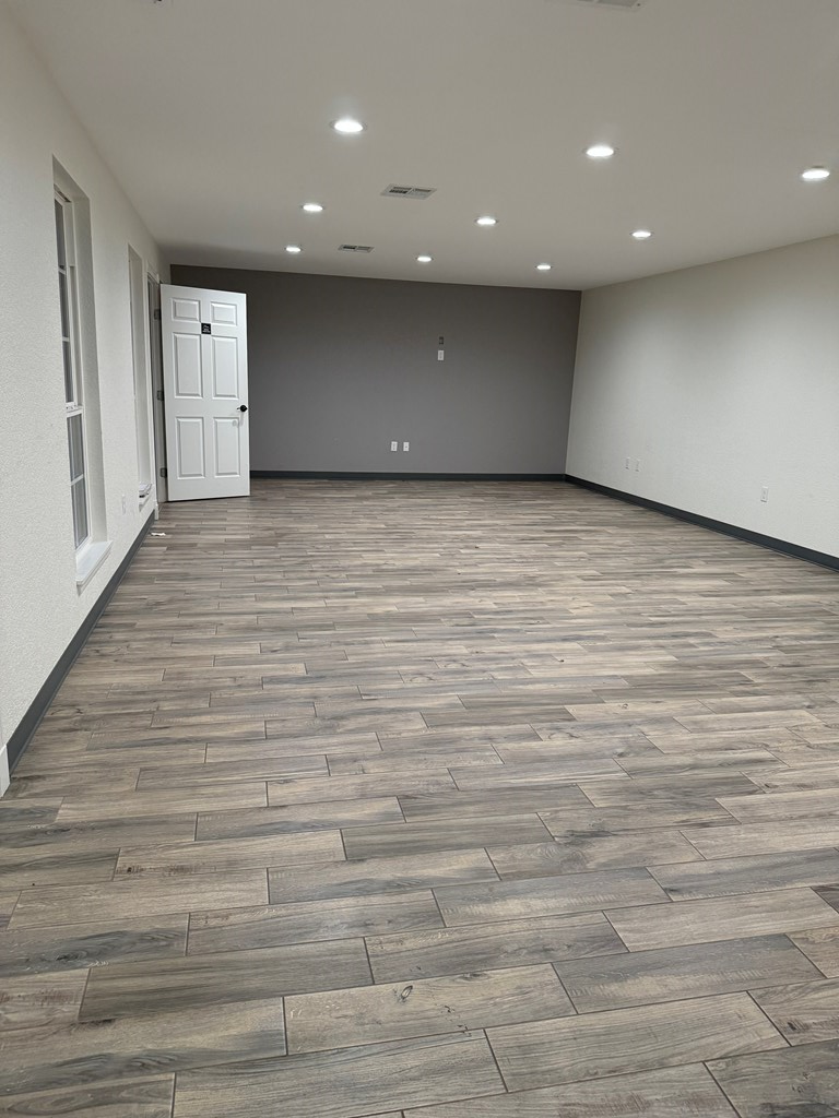 Slide for listing number 162275