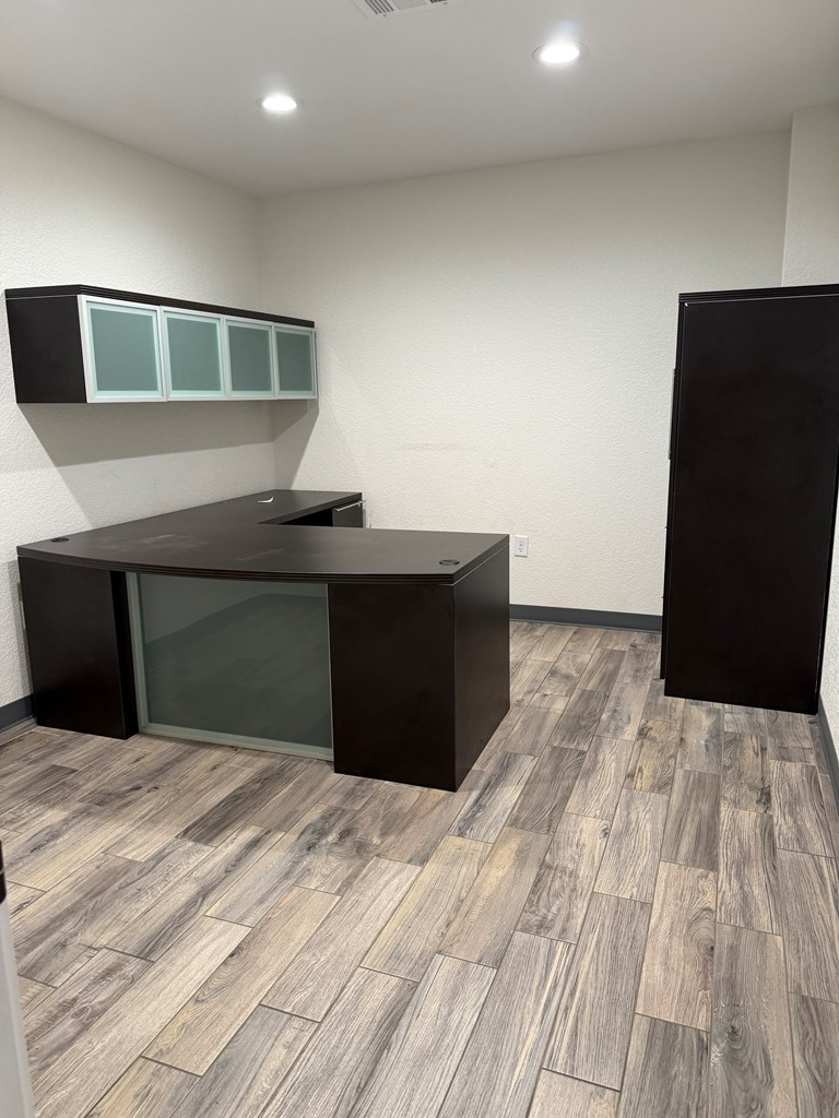 Slide for listing number 162275