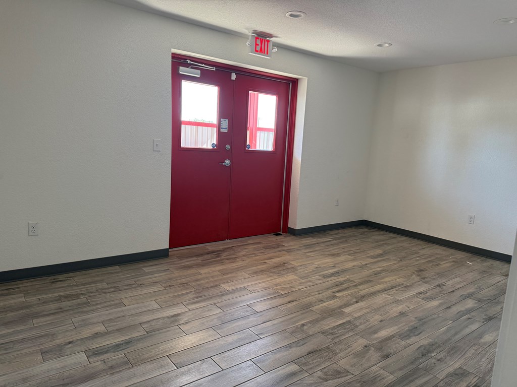 Slide for listing number 162275