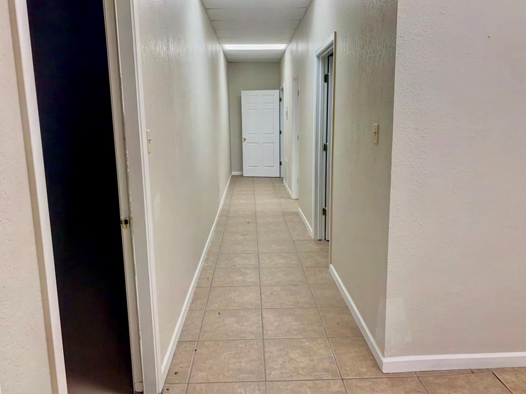 Slide for listing number 156076