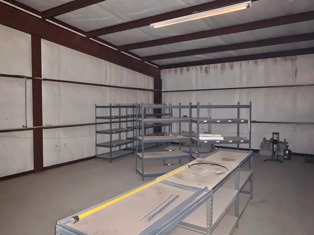 Slide for listing number 156076