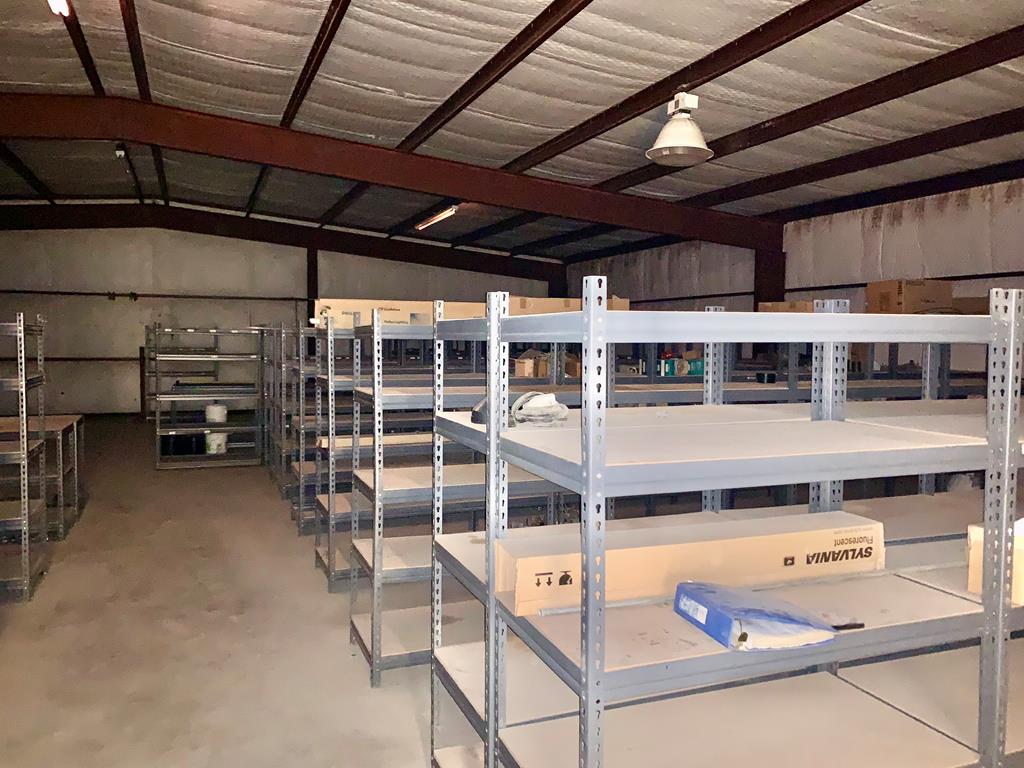 Slide for listing number 156076