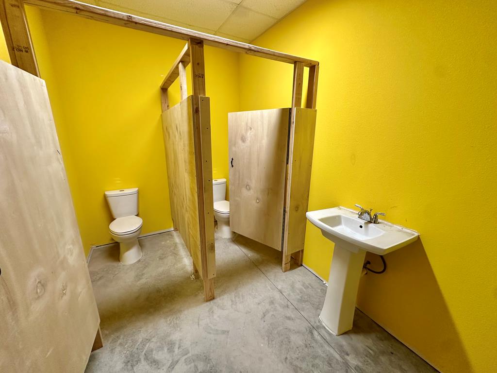 Slide for listing number 159939