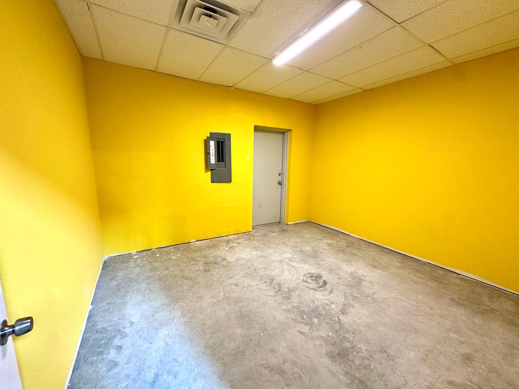Slide for listing number 159939