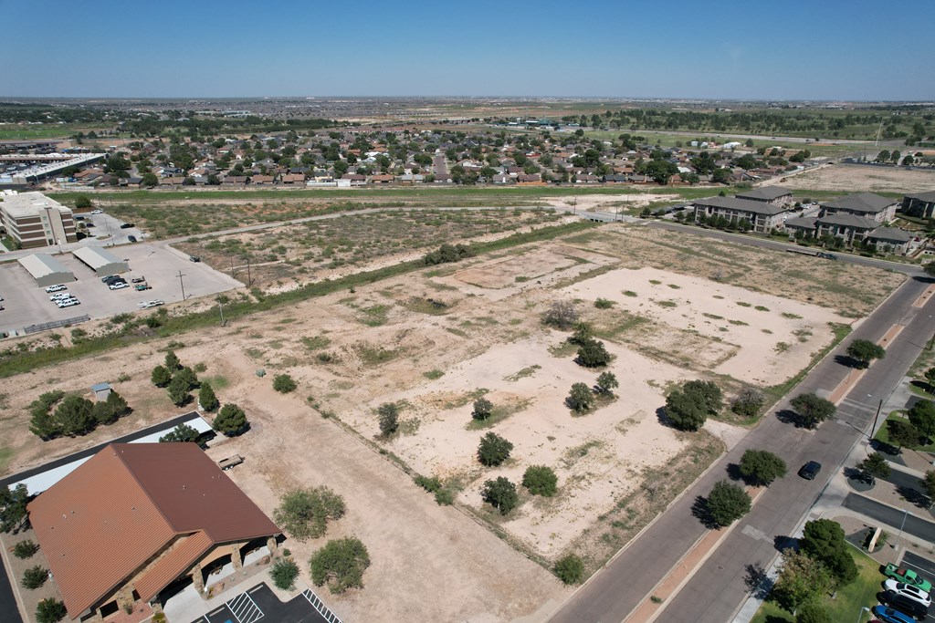 Slide for listing number 50075465