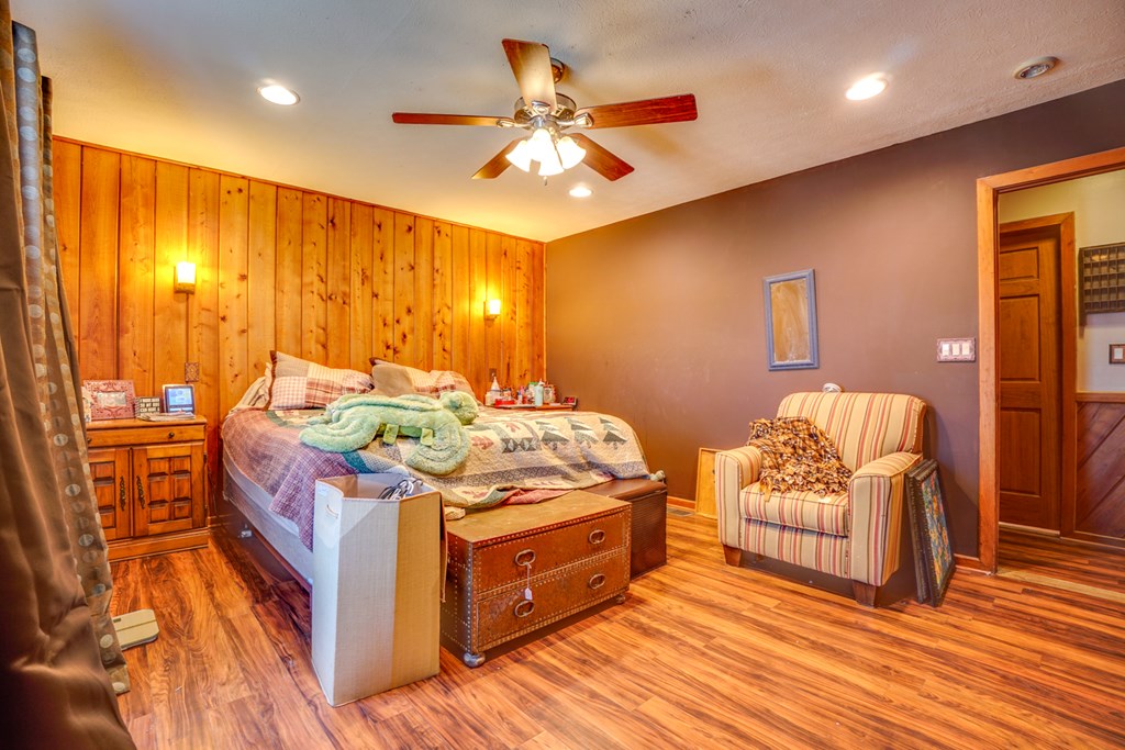 additional-photos